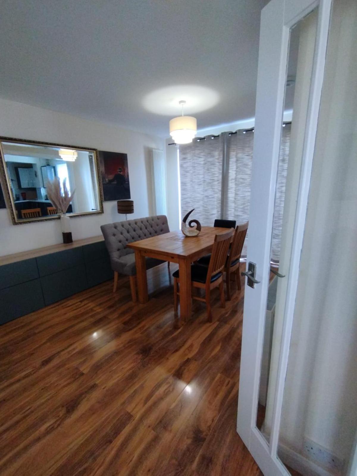 Edinburgh Villa 3 Bed Rooms House In Edinburgh - Private Parking Exterior photo