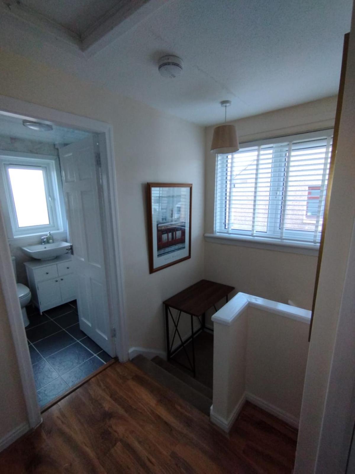 Edinburgh Villa 3 Bed Rooms House In Edinburgh - Private Parking Exterior photo