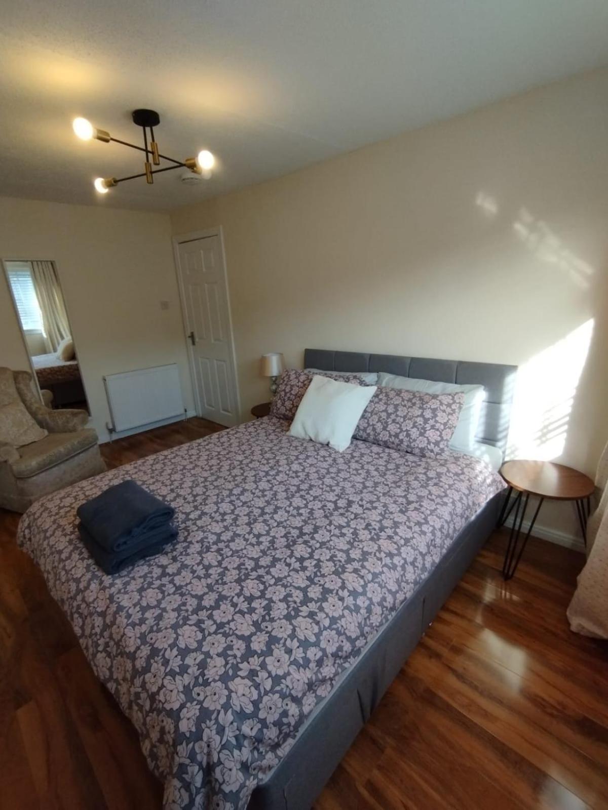Edinburgh Villa 3 Bed Rooms House In Edinburgh - Private Parking Exterior photo