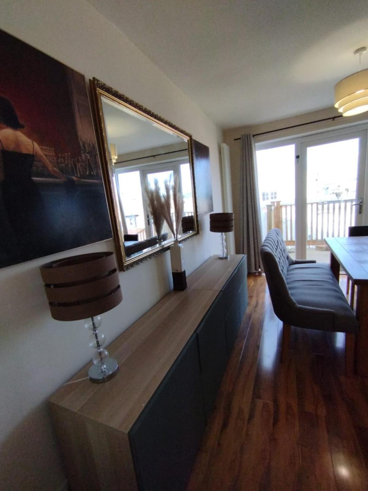 Edinburgh Villa 3 Bed Rooms House In Edinburgh - Private Parking Exterior photo