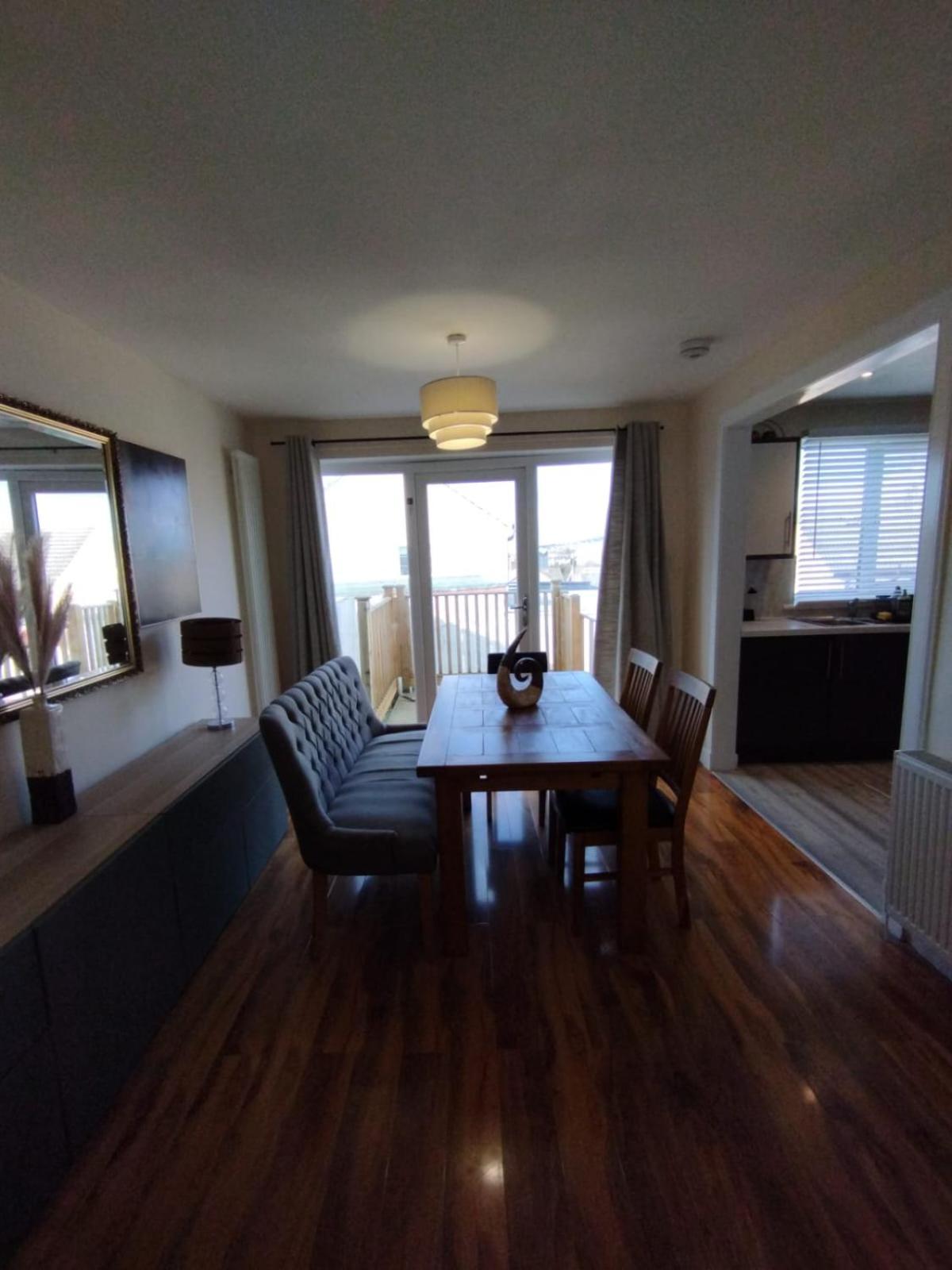Edinburgh Villa 3 Bed Rooms House In Edinburgh - Private Parking Exterior photo